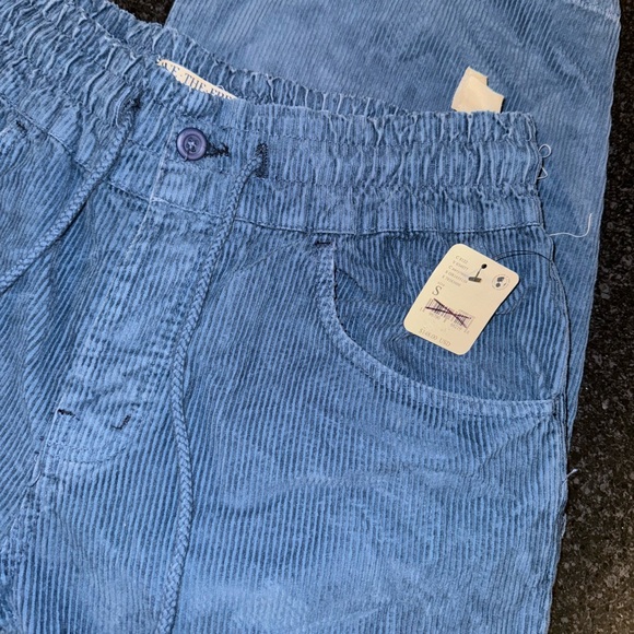 Free People Modern Love High Rise Pull on Corduroy Cargos - Picture 4 of 5